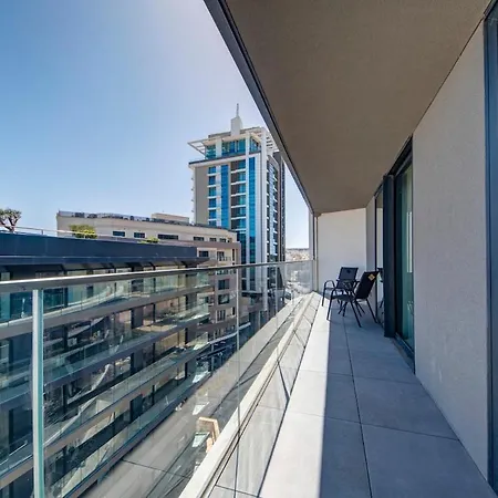 Modern 1 Bedroom In Mercury Suits Location *