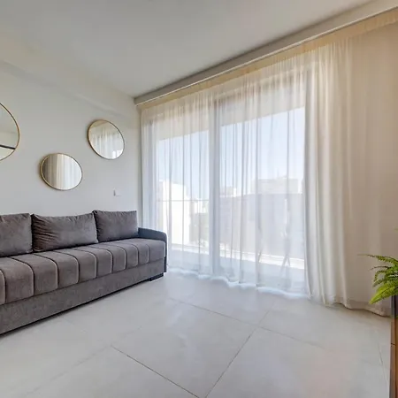 Apartment Modern 1 Bedroom In Mercury Suits Location
